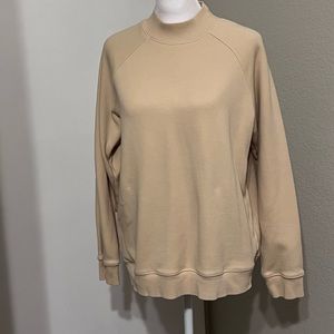 NWOT Fabletics sweater